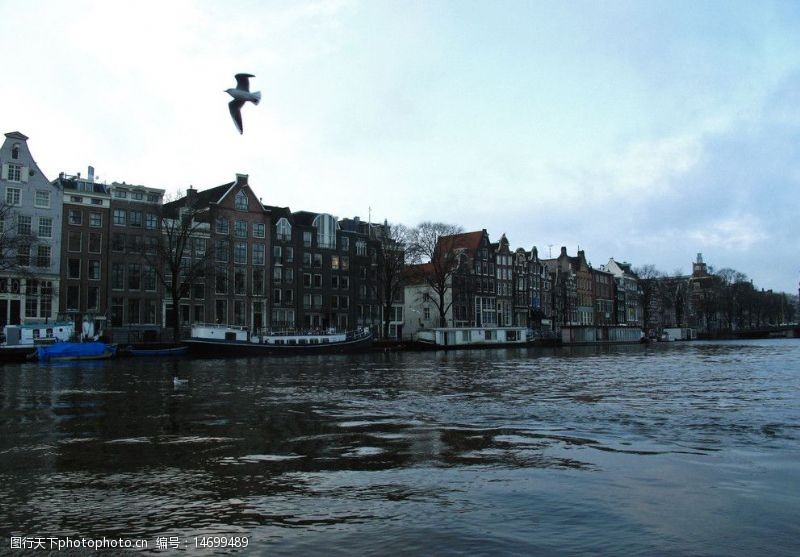 宽阔荷兰阿姆斯特丹大运河风光图片