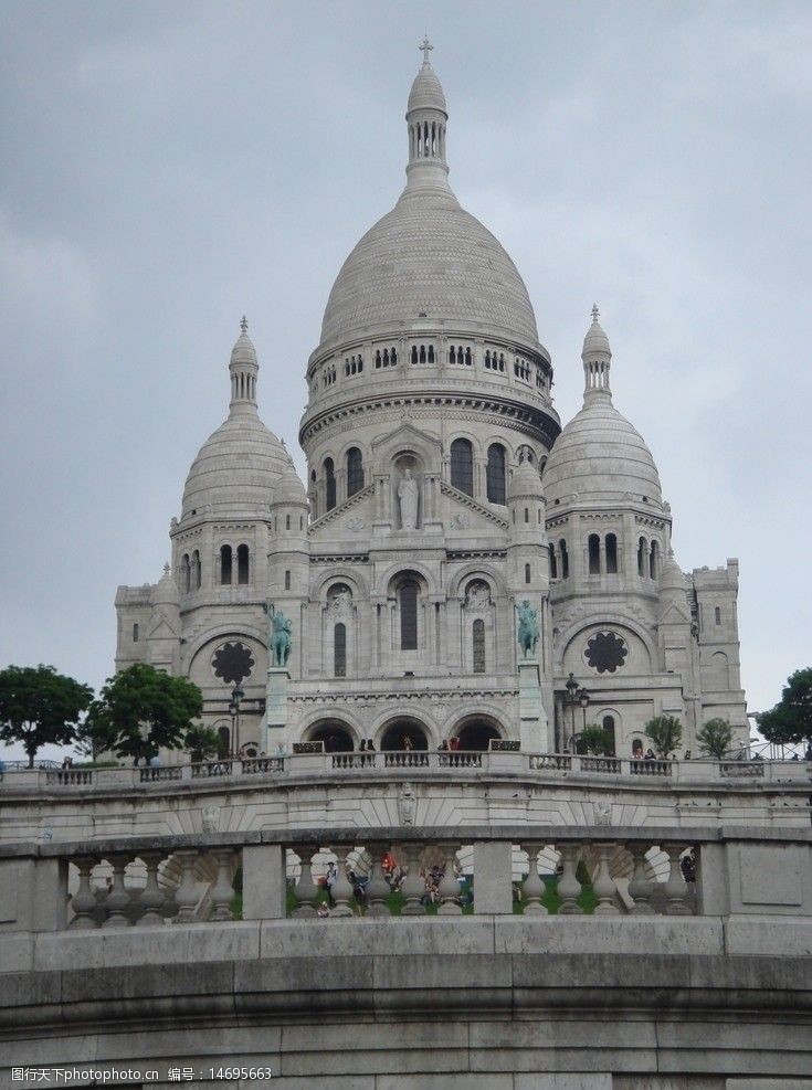 摄影台历巴黎圣心大教堂图片