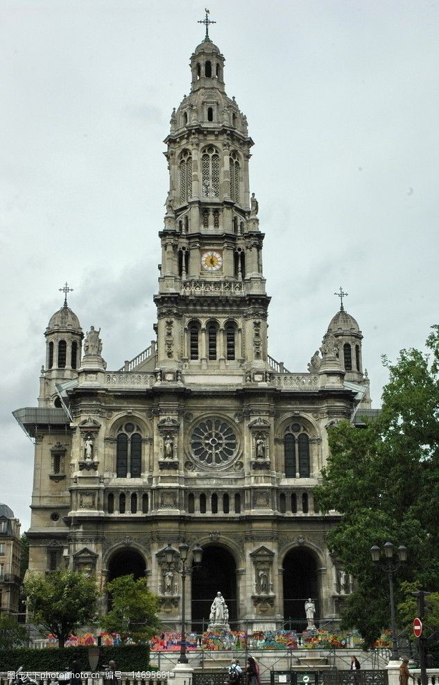 摄影台历巴黎天主圣三教堂图片