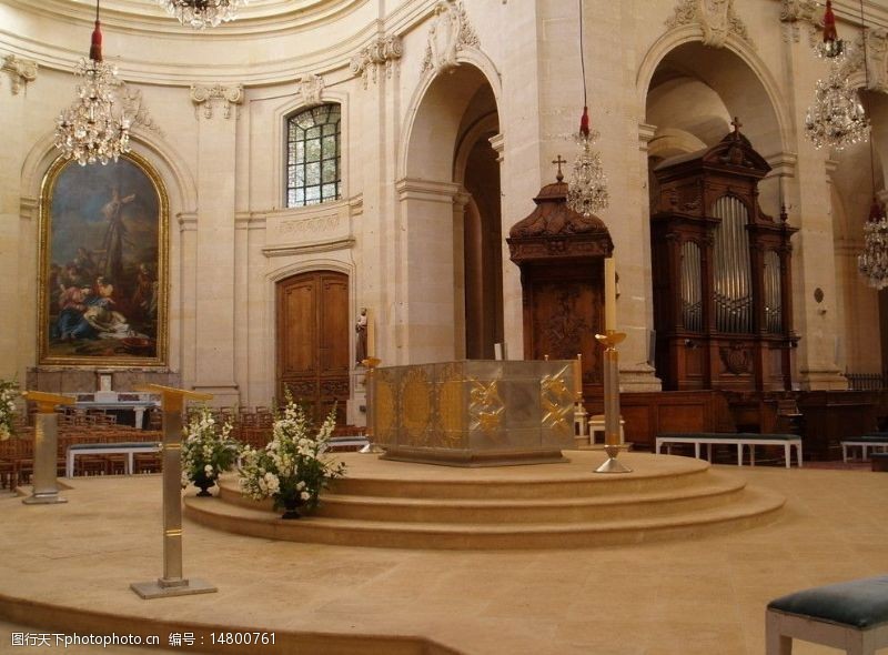 水柱巴黎圣路易斯大教堂内景图片