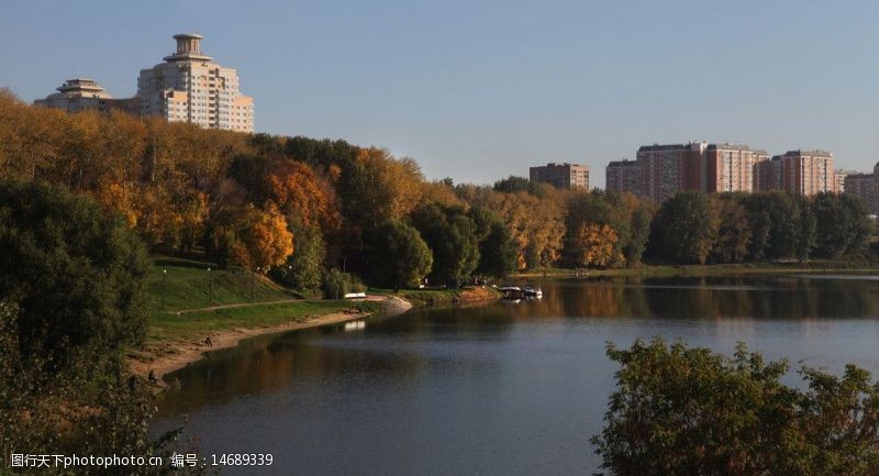 俄罗斯建筑俄罗斯公园一角图片
