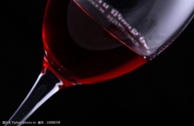 节日酒水红葡萄酒特写图片