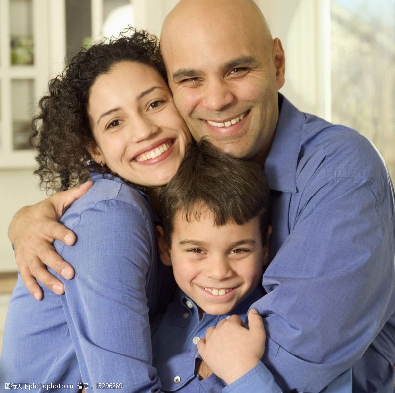 幸福家庭幸福的一家人图片
