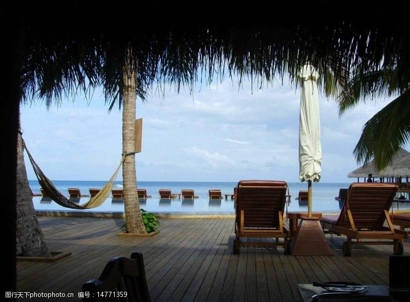 风景宜人马尔代夫天堂岛度假村海边风光图片