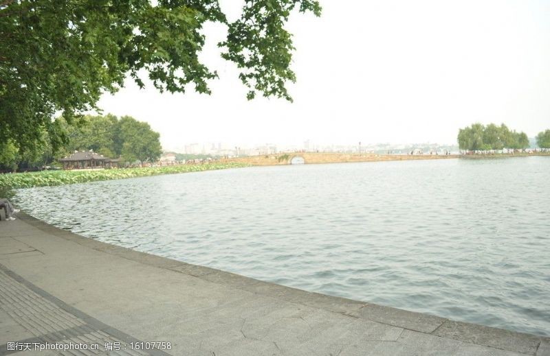 杭州西湖断桥风景图片