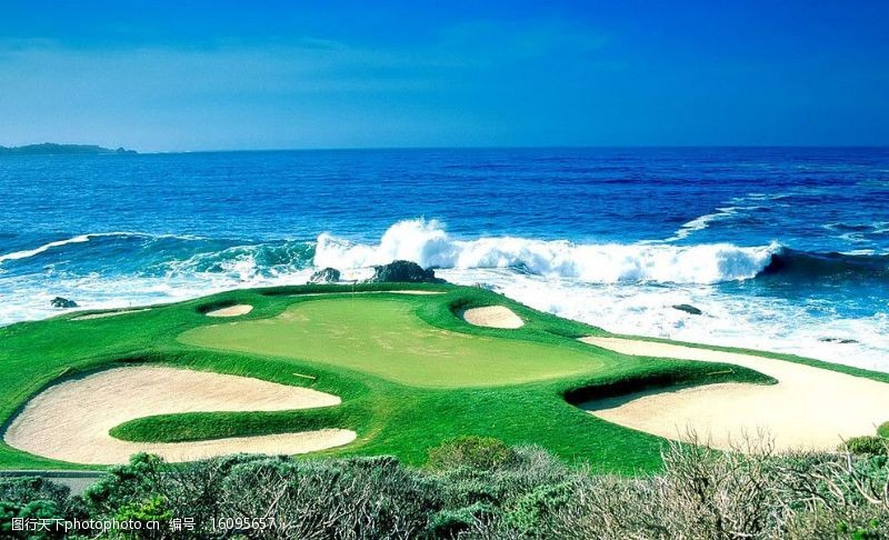 高尔夫球美丽海边风景图片